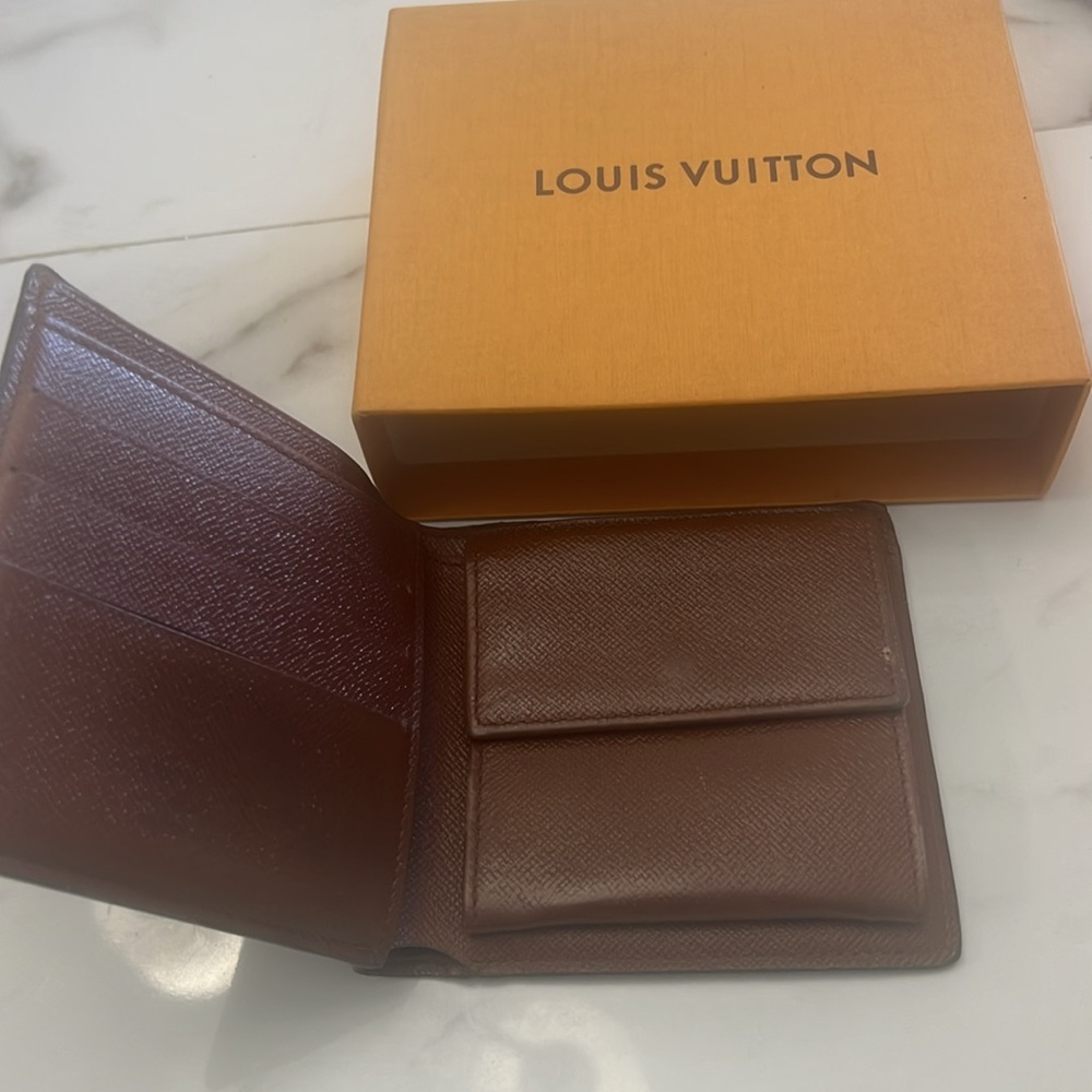 Louis Vuitton Mens Wallet - Picture 3 of 8